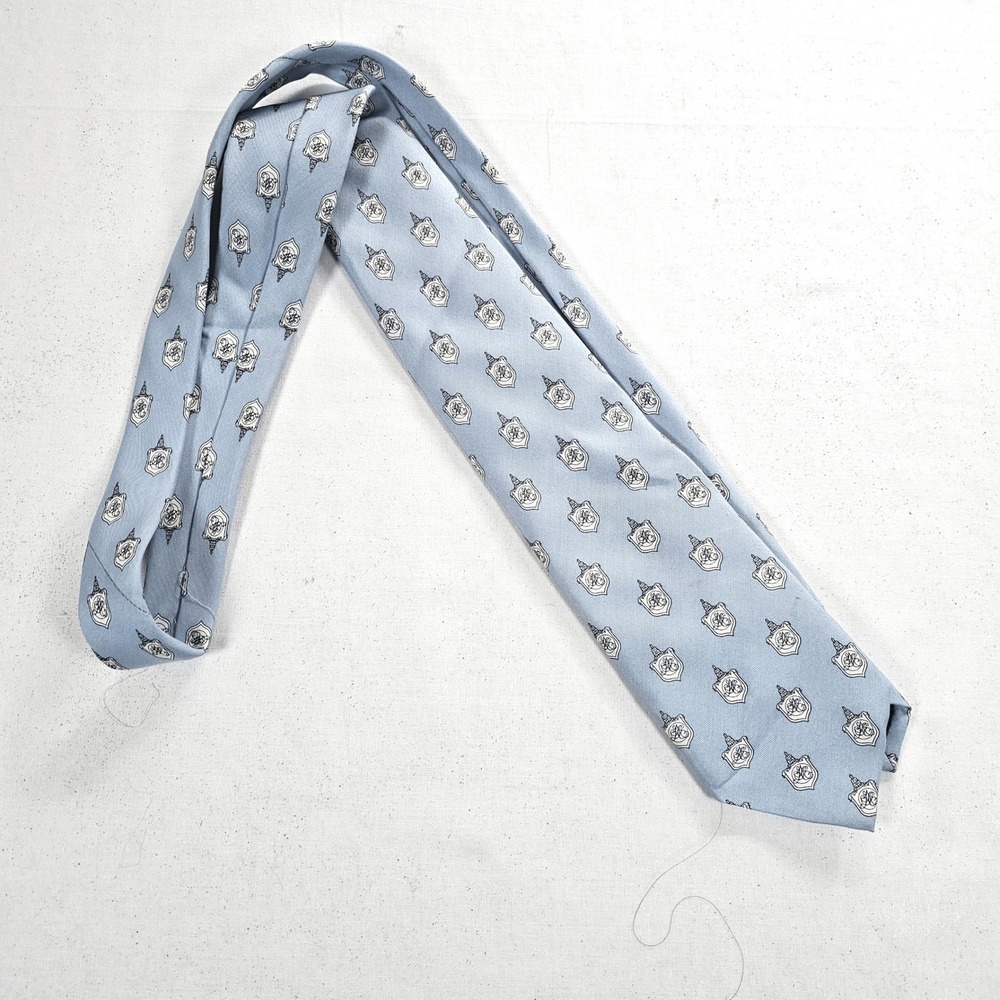 Vineyard Vines Custom Collection Silk Tie Light Blue Crest Emblem Hand Made USA